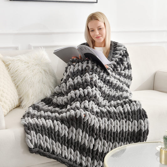 Maetoow Chenille Chunky Knit Blanket Throw 40×50 Inch, Handmade Warm & Cozy Blanket Couch, Bed, Home Decor, Soft Breathable Fleece Banket, Christmas Thick and Giant Yarn Throws, Dark Grey & Light Grey