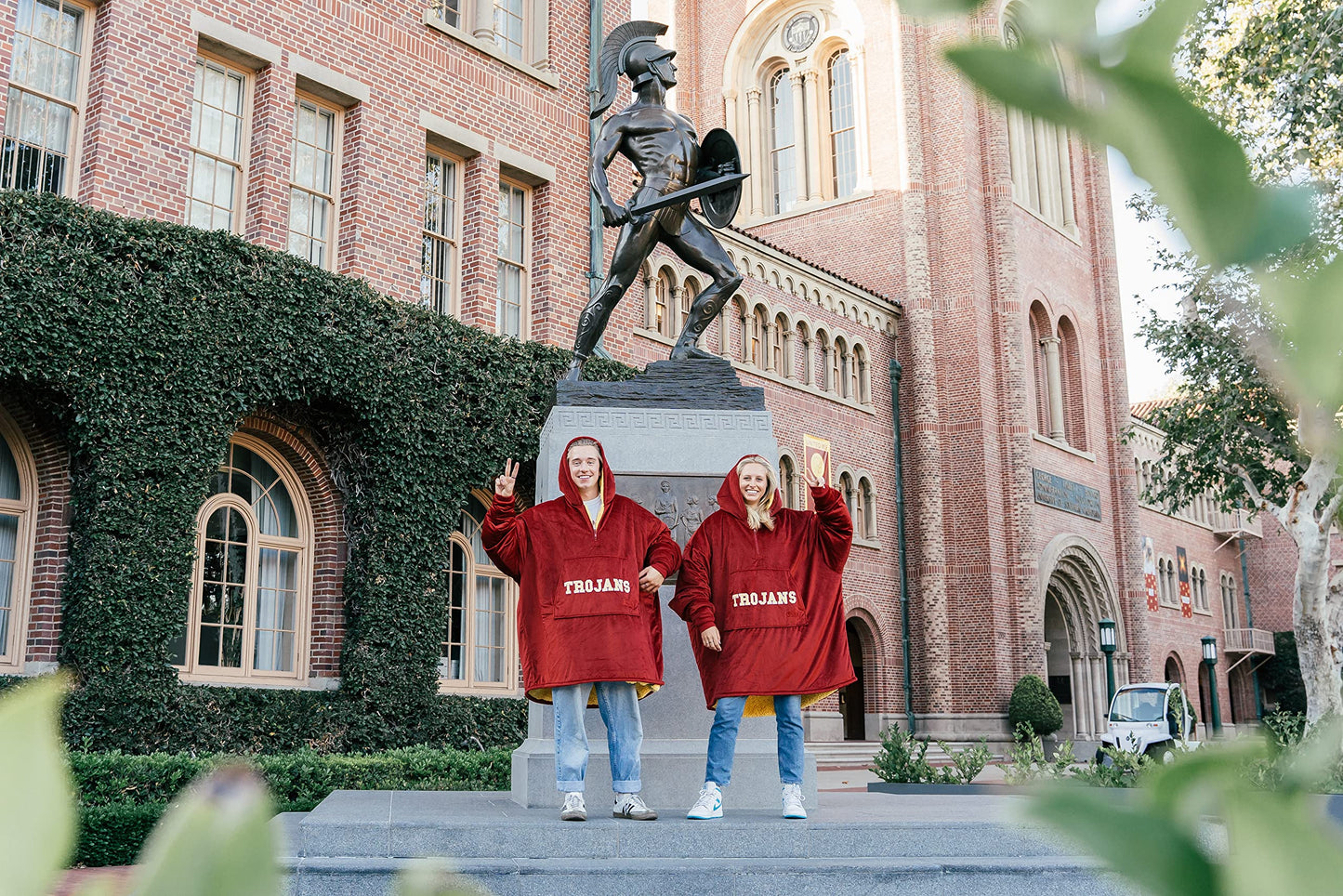 THE COMFY Original Quarter-Zip | University of Southern California Logo & Insignia | Oversized Microfiber & Sherpa Wearable Blanket with Zipper, Seen On Shark Tank, One Size Fits All